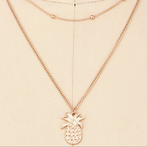 GOLD PINEAPPLE LAYERED NECKLACE - Picture 3 of 3